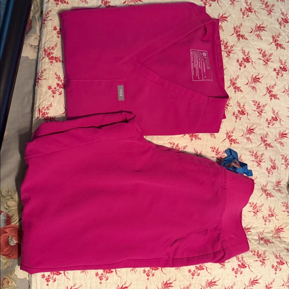 Figs Bright Pink Scrub Set